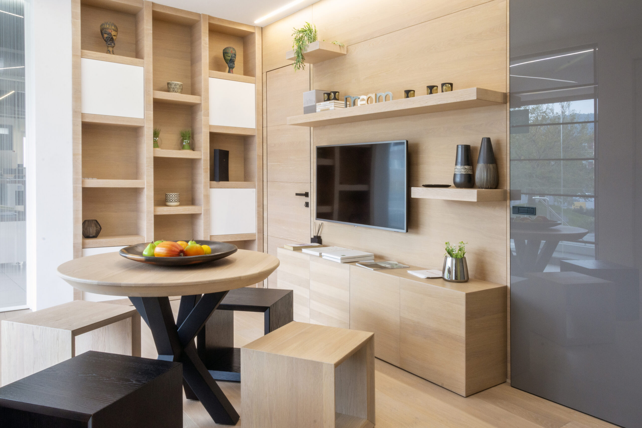 Porte interne Garofoli Collezioni di design, moderne e classiche Porte a battente, scorrevoli, filo muro Coordinabili con boiserie, parquet e arredi Soluzioni ideali per abitazioni di pregio e progetti architettonici